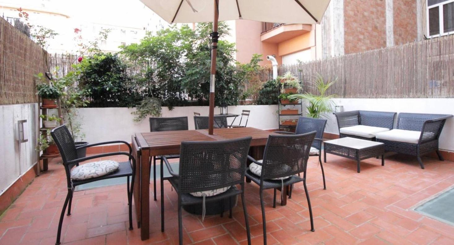 Eixample Modernista Apartment Barcelona Luaran gambar