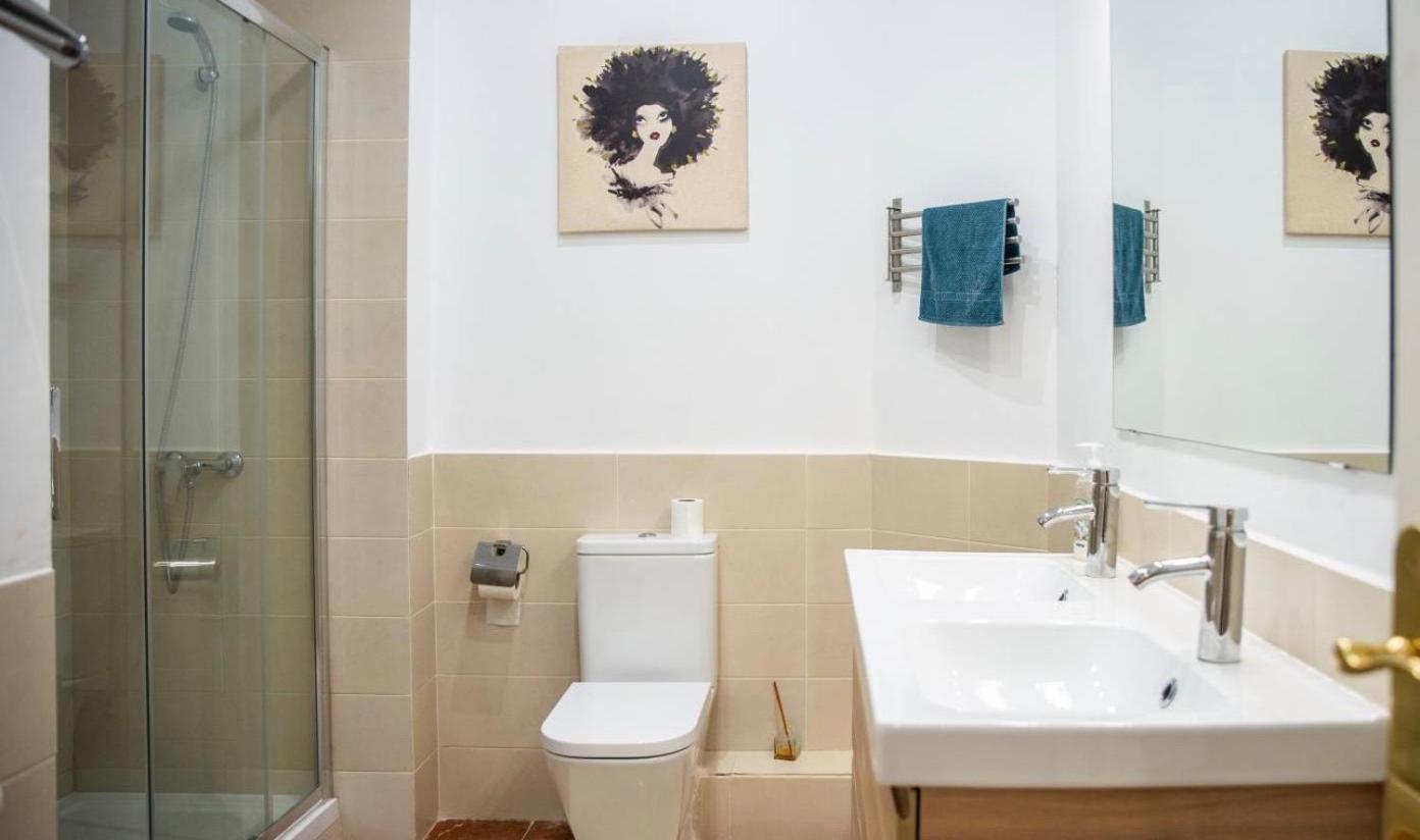 Eixample Modernista Apartment Barcelona Luaran gambar